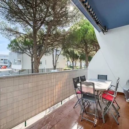 Studio For 4 People * Le Grau-du-Roi
